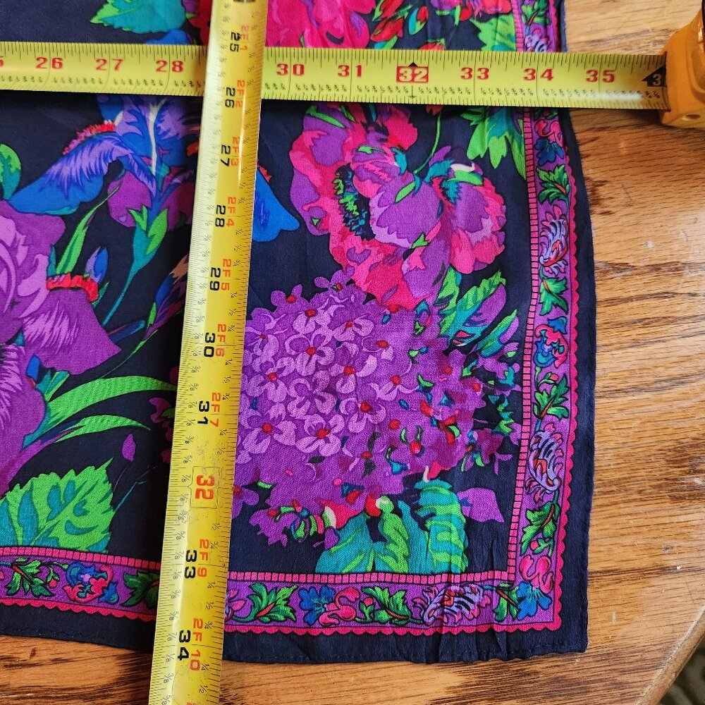 2/$20 SALE! Liz Claiborne Silk Scarf - Picture 4 of 9